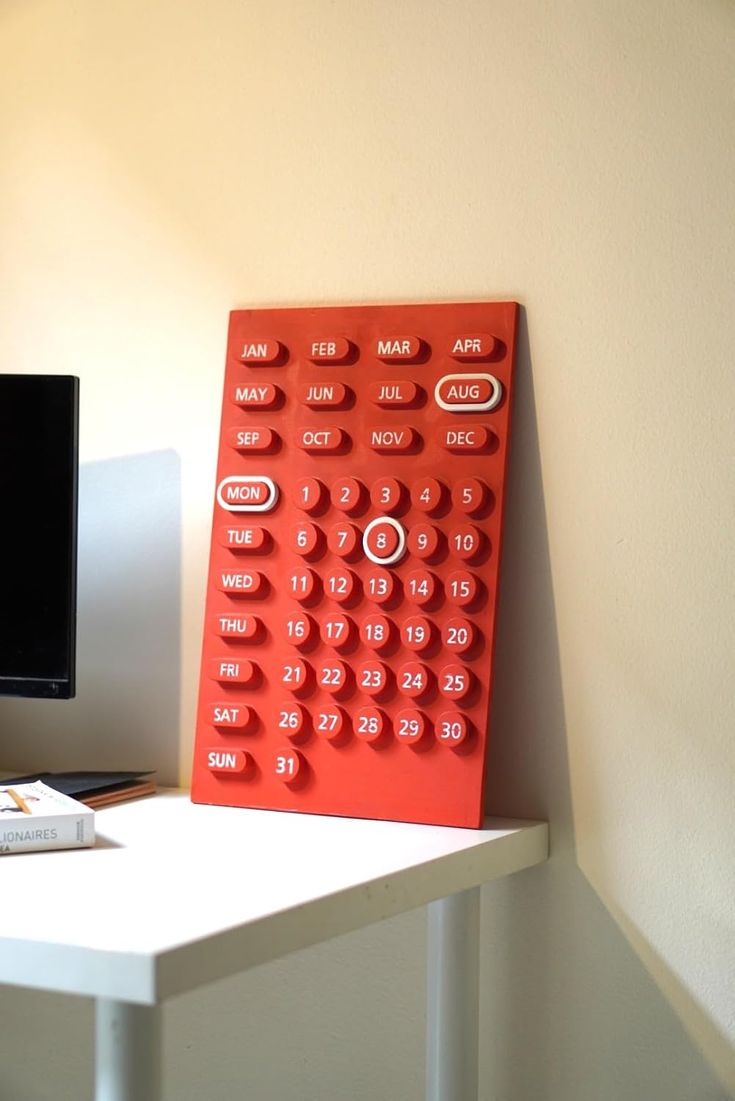Bold Retro Magnetic Calendar